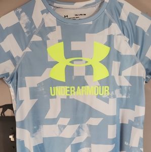 Under Armour yxl tee